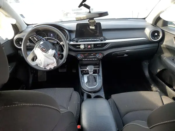 3KPF24AD1KE119926 2019 KIA FORTE - Image 8