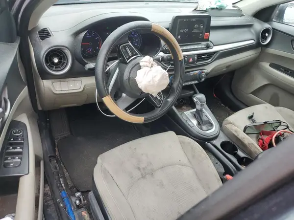 3KPF24AD1KE120560 2019 KIA FORTE - Image 8