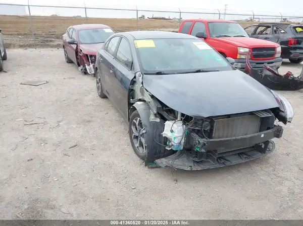 3KPF24AD1KE122986 2019 KIA FORTE - Image 1