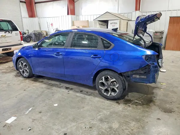 3KPF24AD1KE125418 2019 KIA FORTE - Image 2