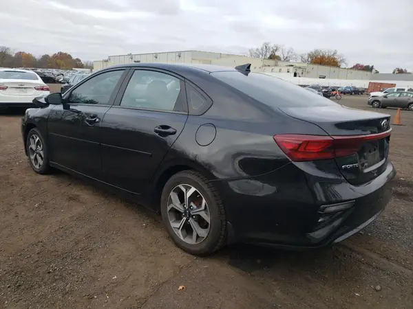 3KPF24AD1KE129498 2019 KIA FORTE - Image 2