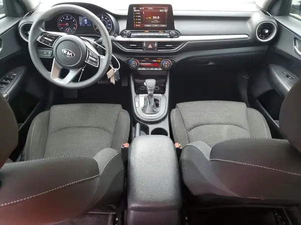 3KPF24AD1KE130456 2019 KIA FORTE - Image 8