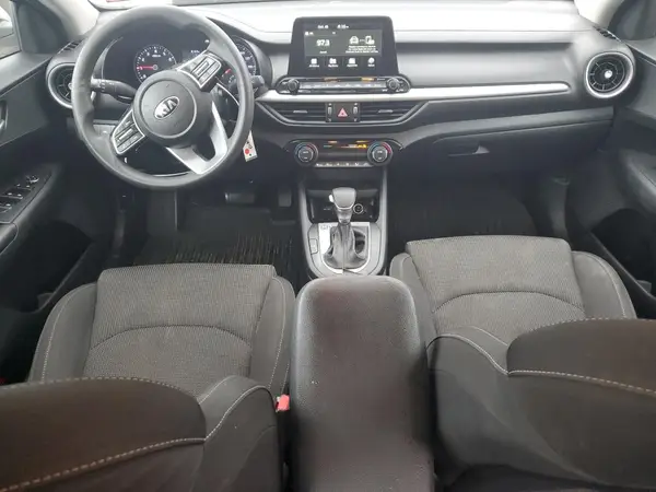 3KPF24AD1KE135804 2019 KIA FORTE - Image 8