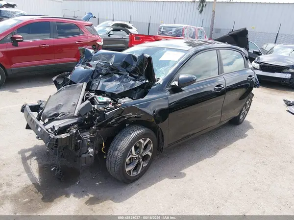 3KPF24AD1KE136791 2019 KIA FORTE - Image 2