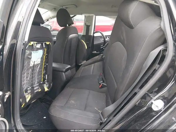 3KPF24AD1KE136791 2019 KIA FORTE - Image 8