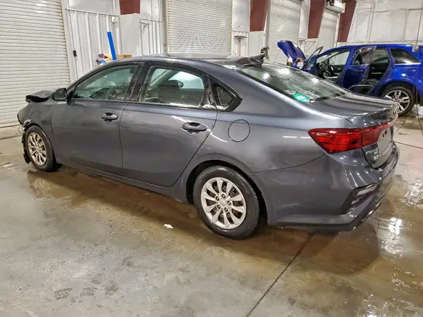 3KPF24AD1LE145881 2020 KIA FORTE - Image 2