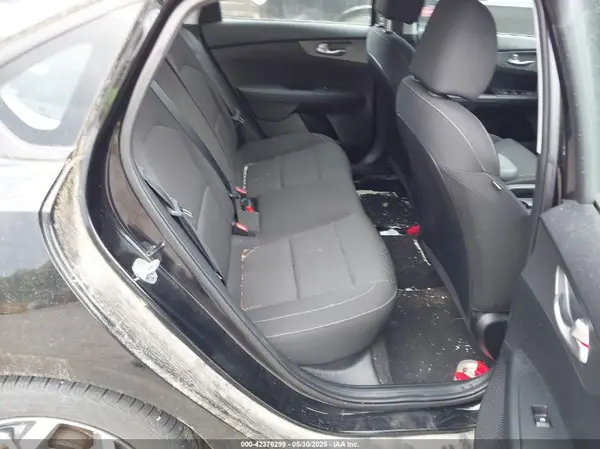 3KPF24AD1LE161370 2020 KIA FORTE - Image 8