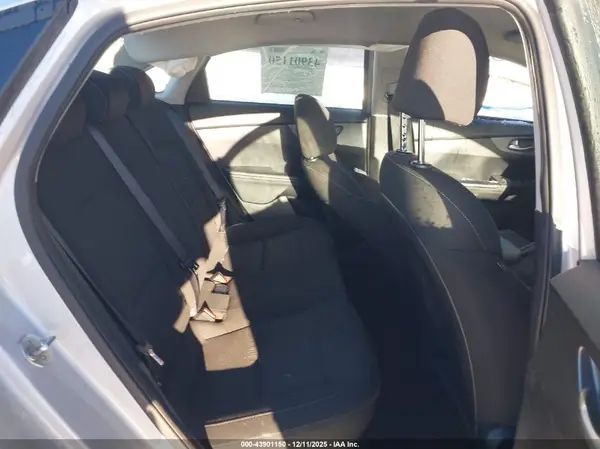 3KPF24AD1LE163054 2020 KIA FORTE - Image 8