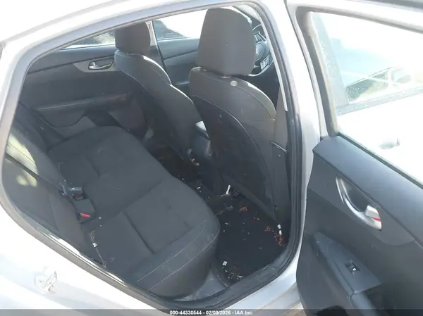 3KPF24AD1LE170005 2020 KIA FORTE - Image 8