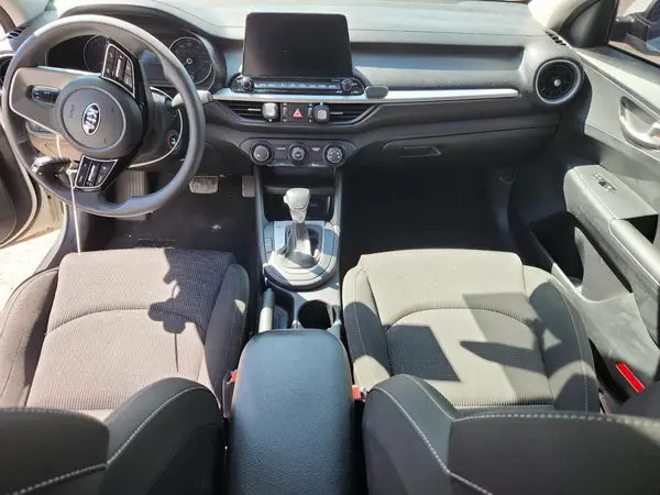 3KPF24AD1LE181215 2020 KIA FORTE - Image 8