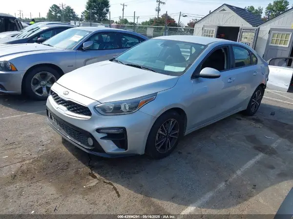 3KPF24AD1LE190996 2020 KIA FORTE - Image 2