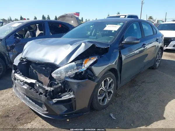 3KPF24AD1LE201902 2020 KIA FORTE - Image 2