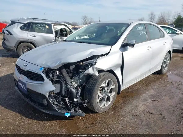 3KPF24AD1LE203732 2020 KIA FORTE - Image 2