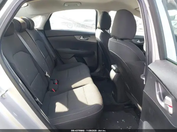 3KPF24AD1LE203732 2020 KIA FORTE - Image 8