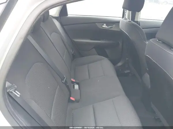 3KPF24AD1LE204623 2020 KIA FORTE - Image 8