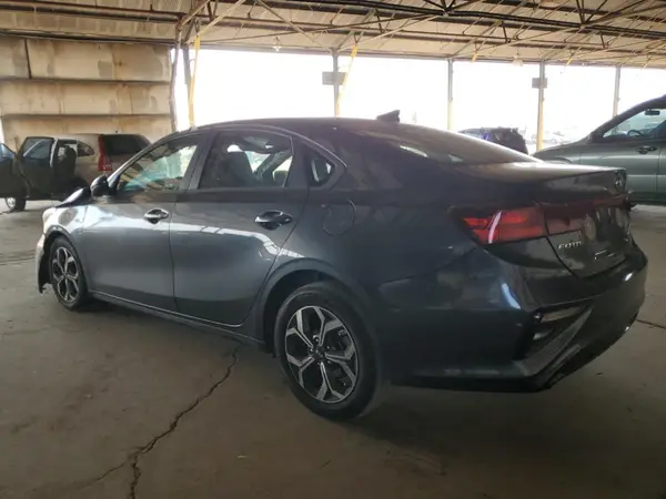 3KPF24AD1LE205691 2020 KIA FORTE - Image 2