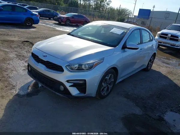 3KPF24AD1LE212365 2020 KIA FORTE - Image 2