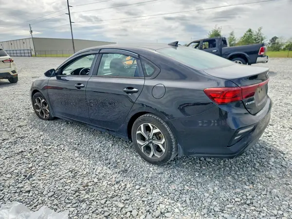 3KPF24AD1LE220773 2020 KIA FORTE - Image 2