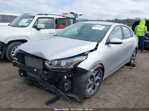 3KPF24AD1LE224130 2020 KIA FORTE - Image 2