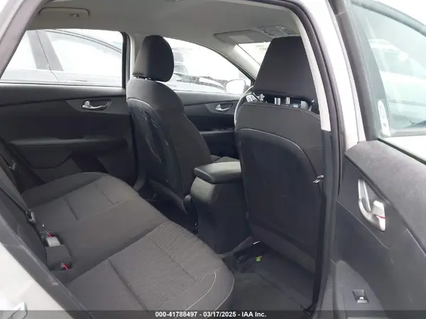 3KPF24AD1LE224130 2020 KIA FORTE - Image 8