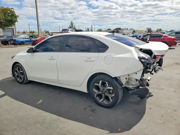 3KPF24AD1LE232213 2020 KIA FORTE - Image 2