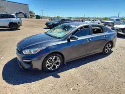 3KPF24AD1LE240182 2020 KIA FORTE