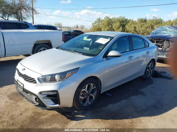 3KPF24AD1LE242126 2020 KIA FORTE - Image 2