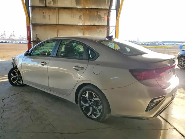 3KPF24AD1LE253546 2020 KIA FORTE - Image 2