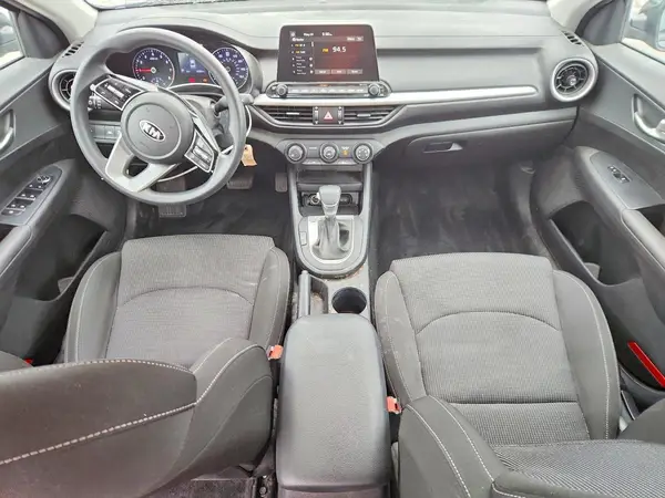 3KPF24AD1LE256074 2020 KIA FORTE - Image 8