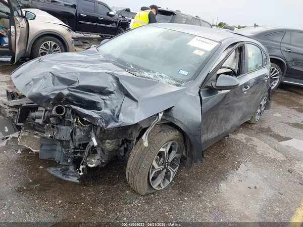 3KPF24AD1LE260707 2020 KIA FORTE - Image 2