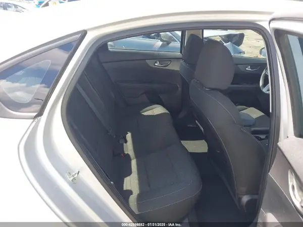 3KPF24AD1LE261338 2020 KIA FORTE - Image 8