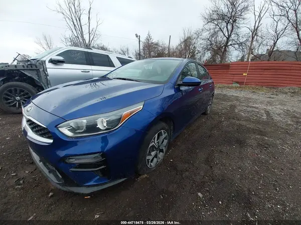 3KPF24AD1ME262717 2021 KIA FORTE - Image 2