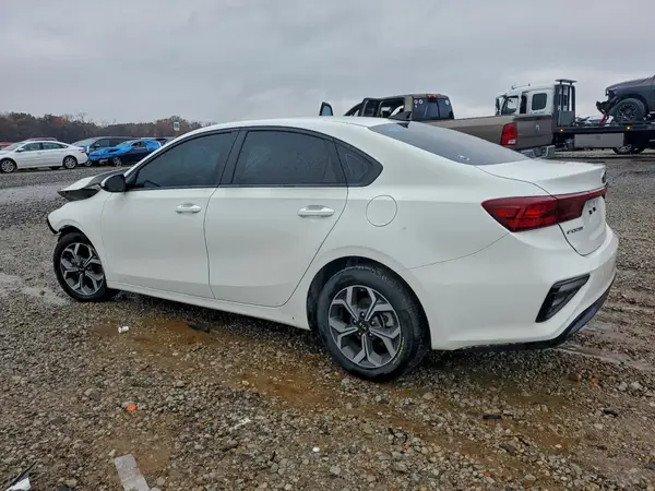 3KPF24AD1ME265780 2021 KIA FORTE - Image 2