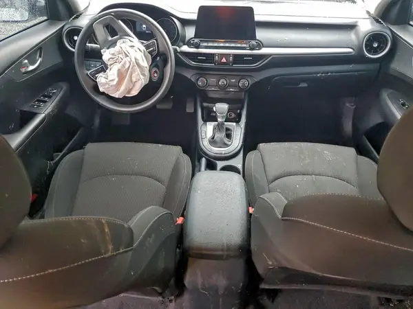 3KPF24AD1ME265780 2021 KIA FORTE - Image 8