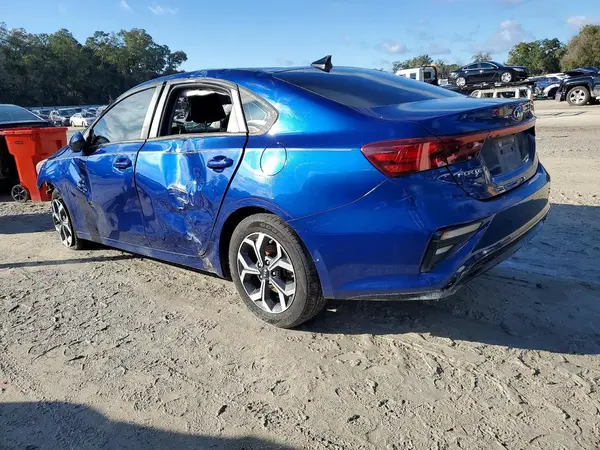 3KPF24AD1ME266525 2021 KIA FORTE - Image 2