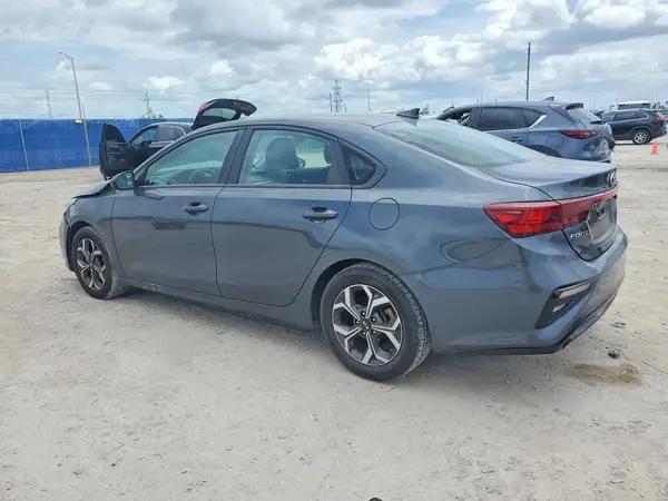 3KPF24AD1ME267030 2021 KIA FORTE - Image 2