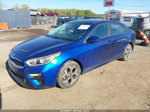 3KPF24AD1ME267643 2021 KIA FORTE - Image 2