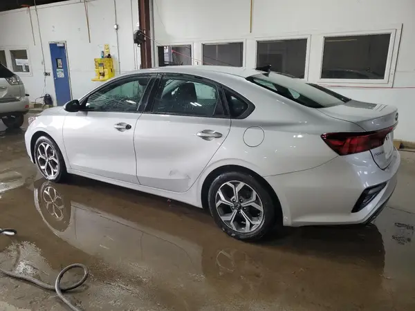 3KPF24AD1ME269313 2021 KIA FORTE - Image 2