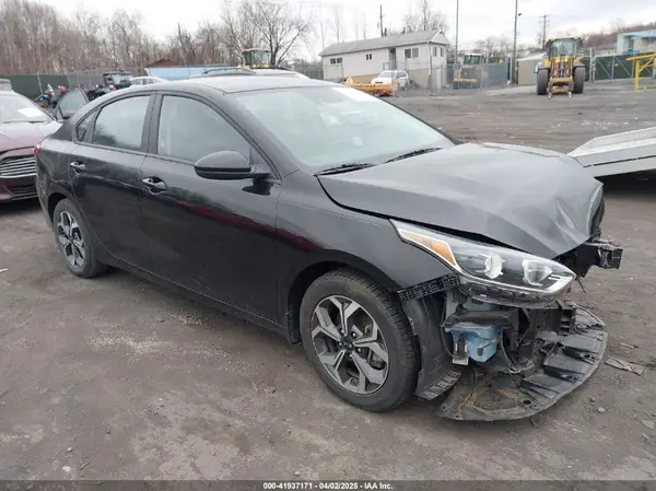 3KPF24AD1ME270655 2021 KIA FORTE - Image 1