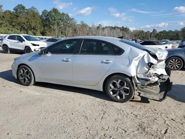 3KPF24AD1ME271093 2021 KIA FORTE - Image 2