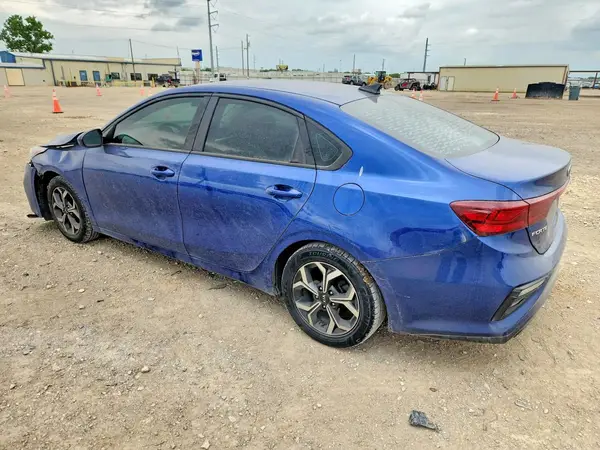 3KPF24AD1ME271207 2021 KIA FORTE - Image 2