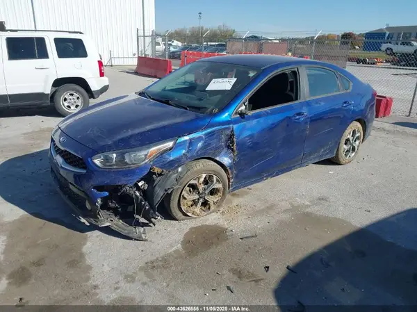 3KPF24AD1ME271319 2021 KIA FORTE - Image 2