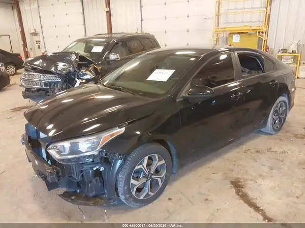 3KPF24AD1ME273202 2021 KIA FORTE - Image 2