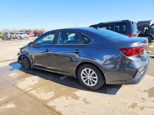 3KPF24AD1ME275466 2021 KIA FORTE - Image 2
