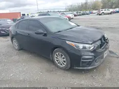 3KPF24AD1ME275564 2021 KIA FORTE