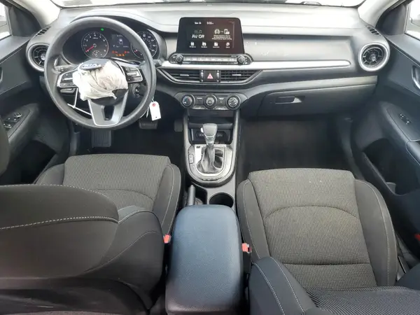 3KPF24AD1ME276570 2021 KIA FORTE - Image 8