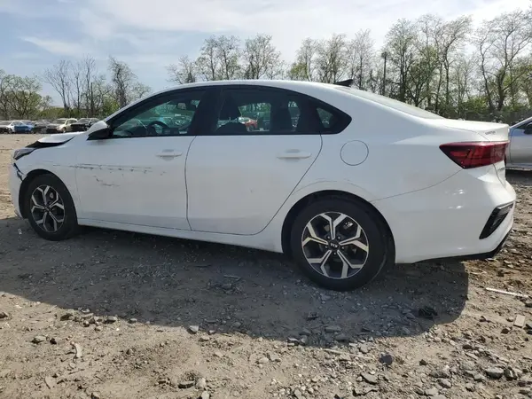 3KPF24AD1ME279193 2021 KIA FORTE - Image 2