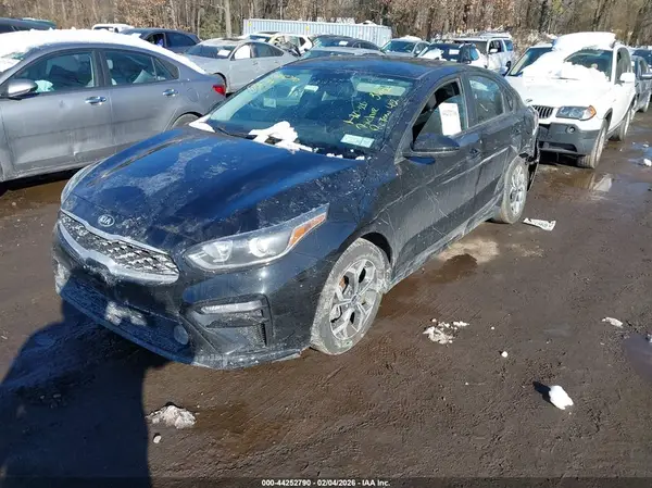3KPF24AD1ME280229 2021 KIA FORTE - Image 2