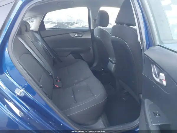 3KPF24AD1ME281610 2021 KIA FORTE - Image 8