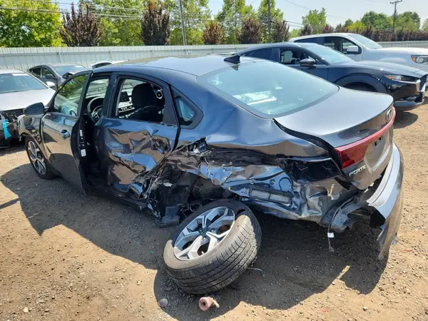 3KPF24AD1ME284412 2021 KIA FORTE - Image 2